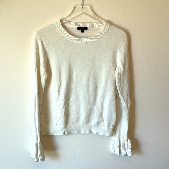 J Crew | Ivory Bell Sleeved 100% Cotton knit sweater Sz M - Picture 3 of 7